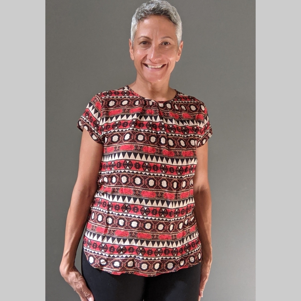 H & M Short Sleeved Patterned Blouse